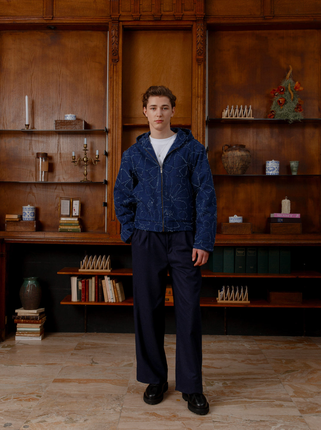 Blouson à capuche unisexe FLEURS D'HIVER denim aiguilleté