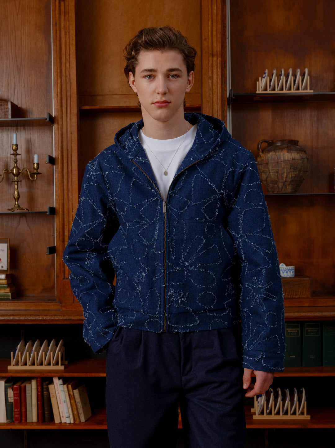 Blouson à capuche unisexe FLEURS D'HIVER denim aiguilleté