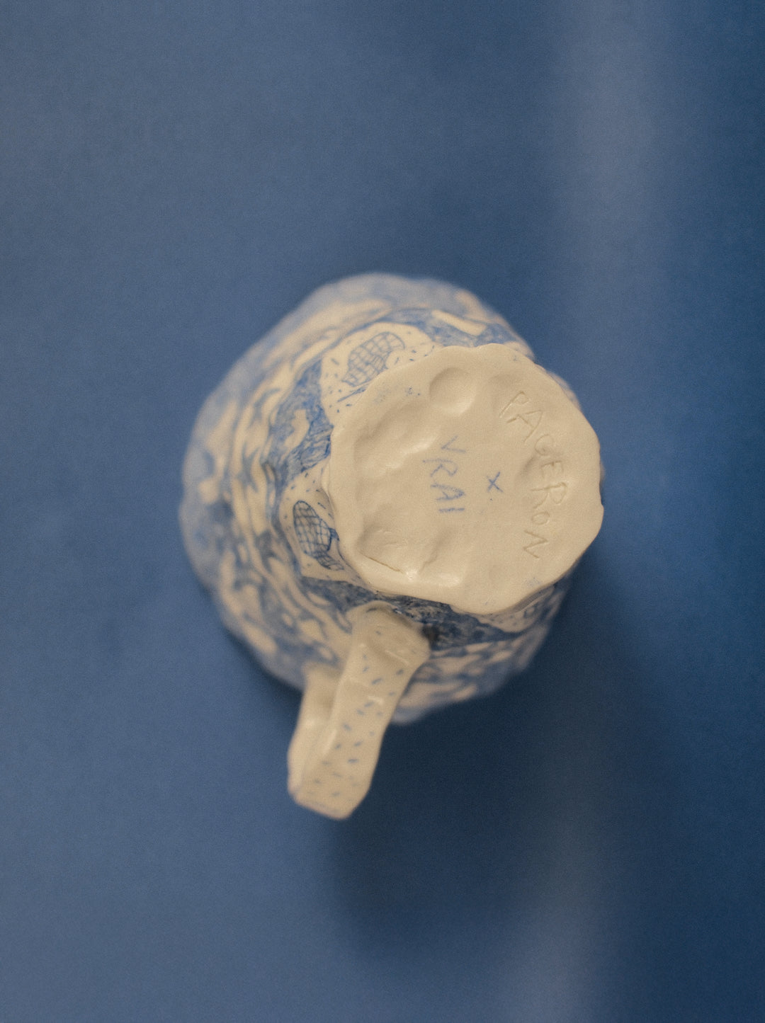 Tasse Etoile bleue VRAI X CAPUCINE PAGERON