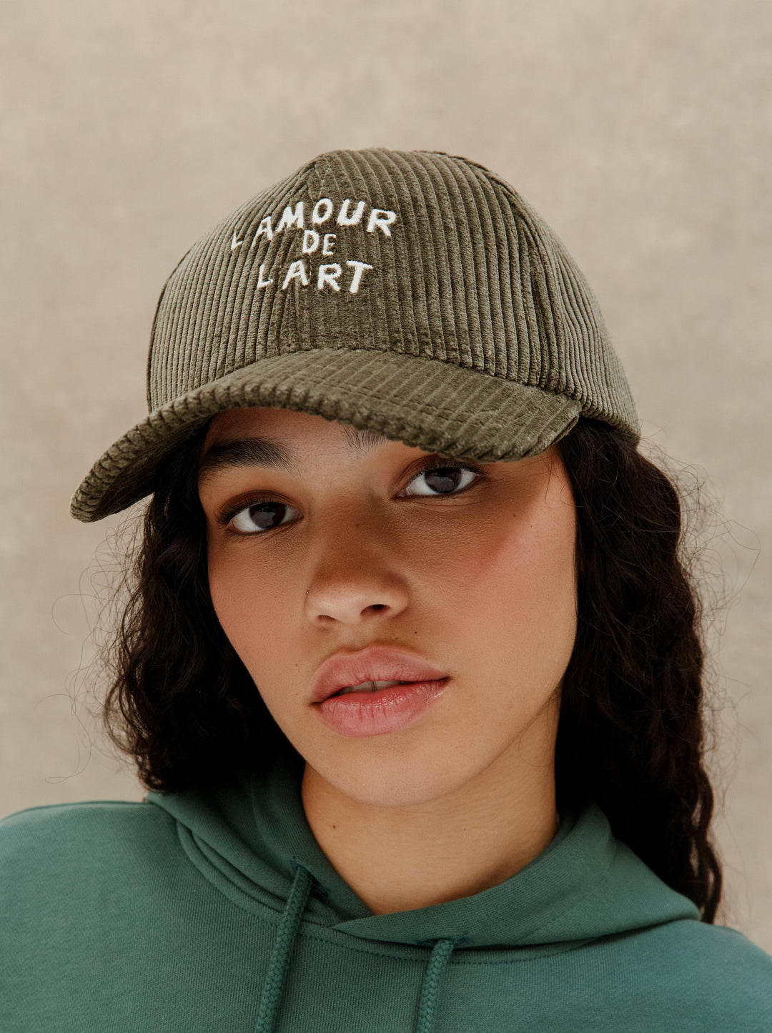 Casquette L'AMOUR DE L'ART velours kaki