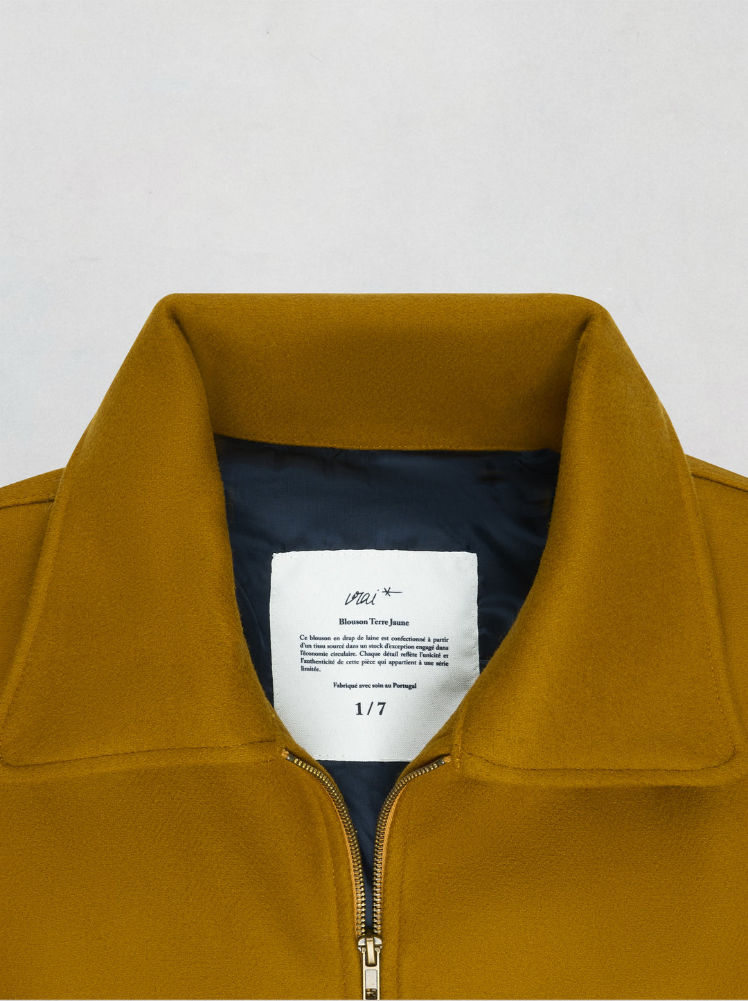 Blouson SCULPTURE terre jaune